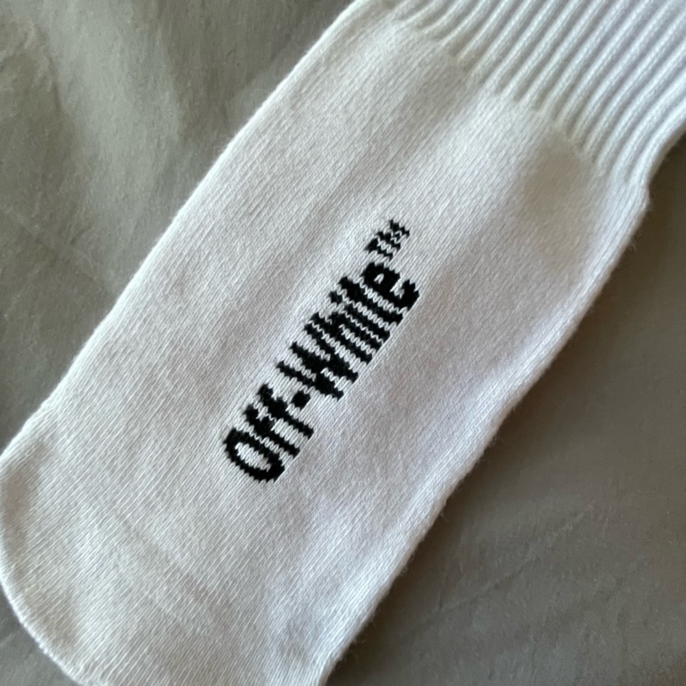 Off white socks - Picture 2 of 3